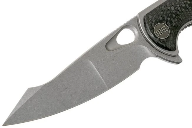 WE Knife Yucha 810E Pocket Knife, Grey Ti With Carbon Fibre Inlays 5 WE Knife Yucha 810E Pocket Knife, Grey Ti With Carbon Fibre Inlays - Image 3