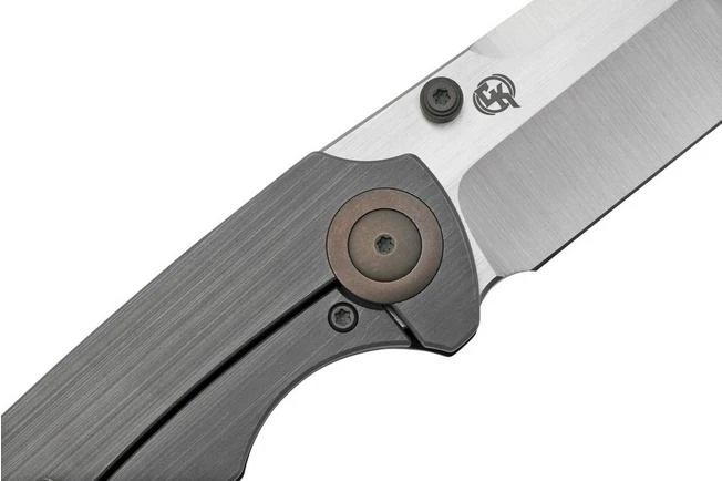 WE Knife Thug XL, WKWE20028D-2, Shredded Carbonfiber, Grey Titanium, Satin CPM-20CV Pocket Knife 7 WE Knife Thug XL, WKWE20028D-2, Shredded Carbonfiber, Grey Titanium, Satin CPM-20CV Pocket Knife - Image 5