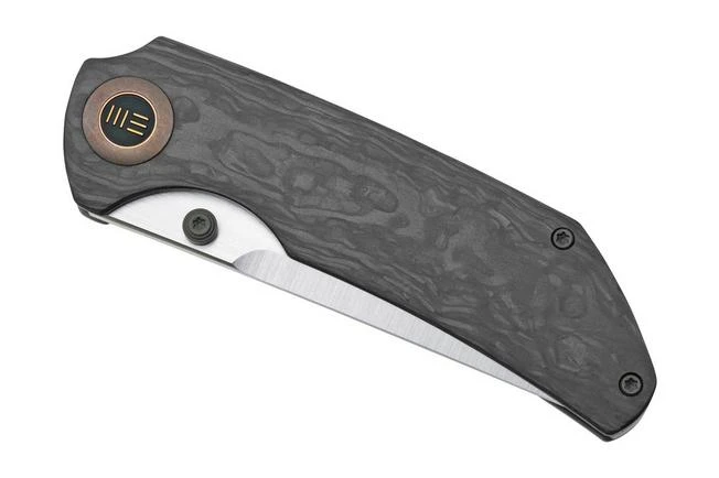 WE Knife Thug XL, WKWE20028D-2, Shredded Carbonfiber, Grey Titanium, Satin CPM-20CV Pocket Knife 8 WE Knife Thug XL, WKWE20028D-2, Shredded Carbonfiber, Grey Titanium, Satin CPM-20CV Pocket Knife - Image 6